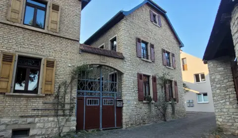 Das katholische Schulhaus Wackernheim