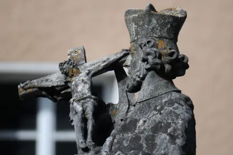 Nepomukstatue am Tittmoninger Stadtplatz