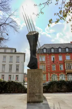 Röntgen-Denkmal
