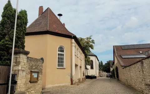 Ehemalige reformierte Kirche Großwinternheim