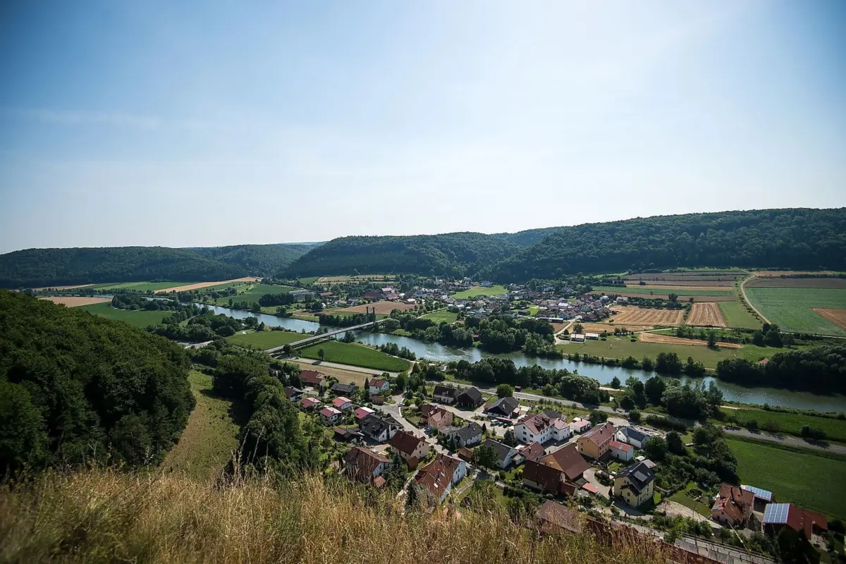 Aussicht vom Flügelsfelsen bei Riedenburg