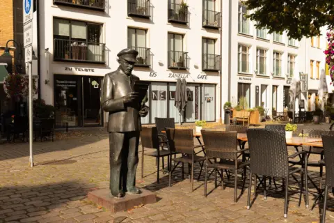 Town crier Heinrich Sauerland