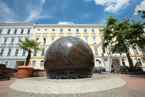 Kugelbrunnen