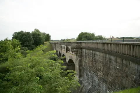 Alte Kanalüberführung